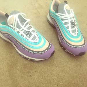 Have a nice day Nike’s